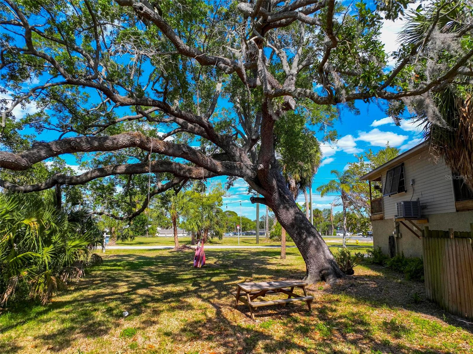 Image 43 of 50 For 7549 Pier Road