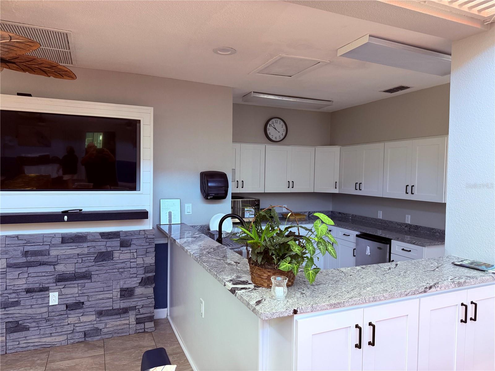 Image 21 of 29 For 6519 Spring Flower Drive 22