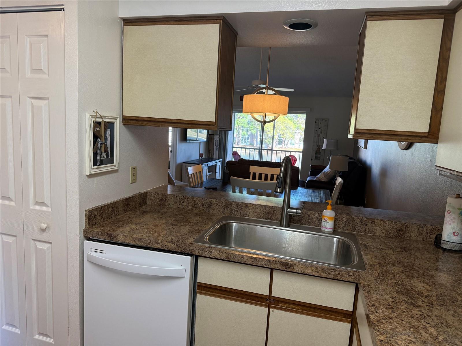 Image 6 of 29 For 6519 Spring Flower Drive 22