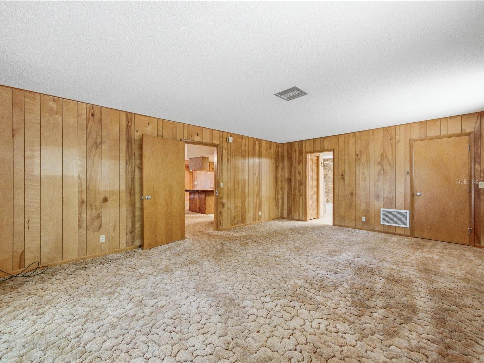 Image 11 of 36 For 8979 White Dogwood Drive