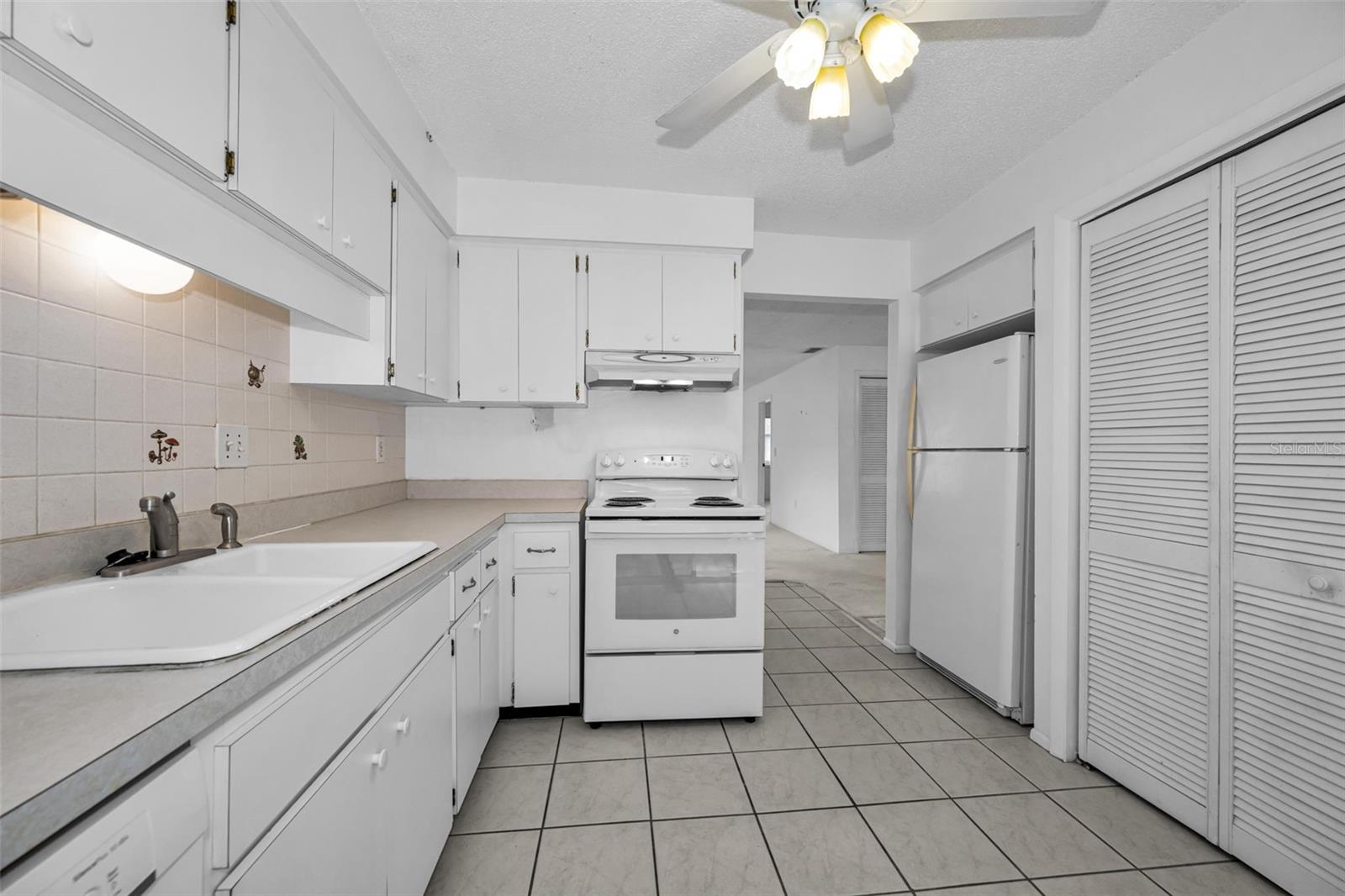 Image 14 of 77 For 3815 Penrick Drive 0