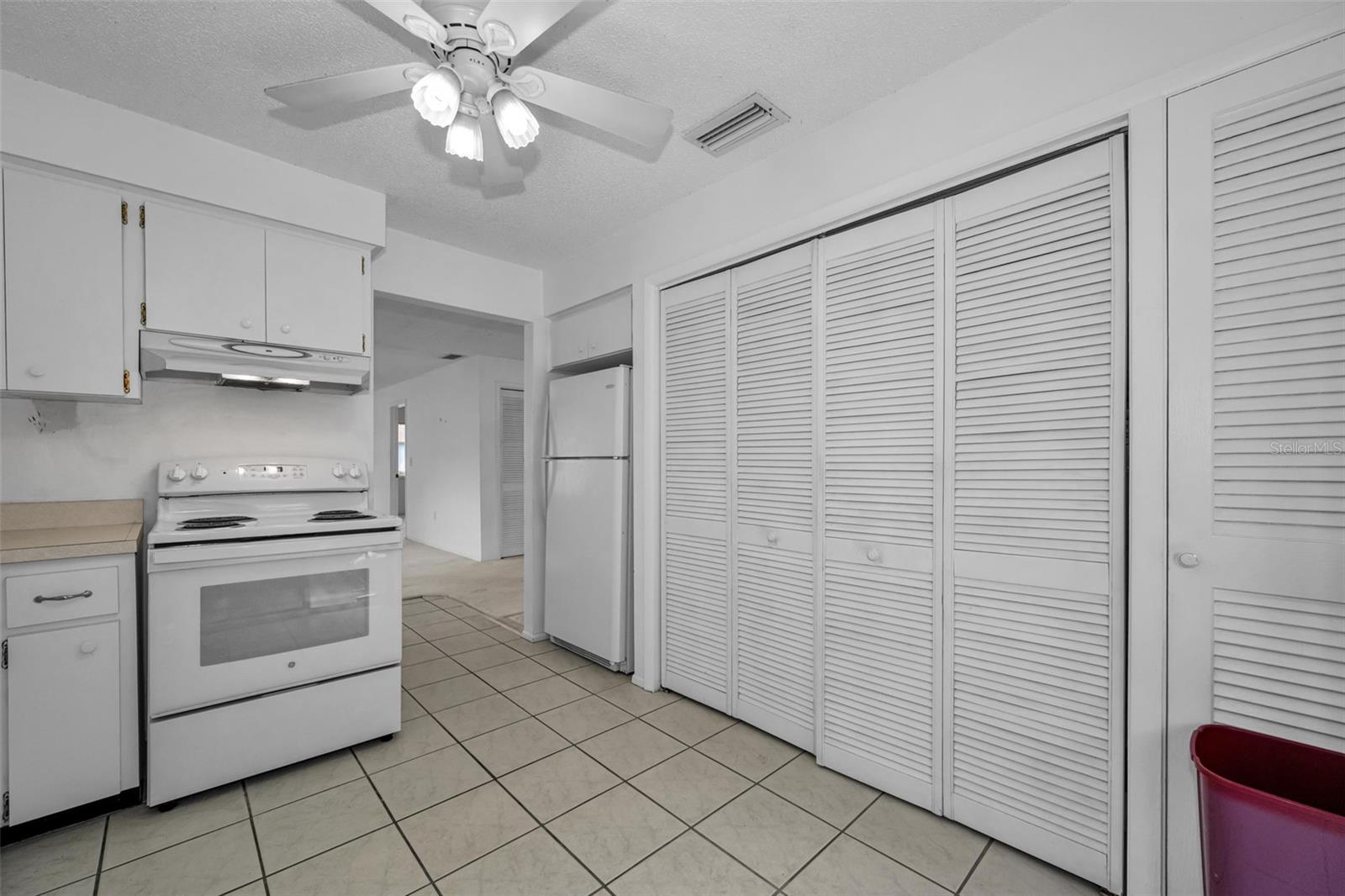 Image 15 of 77 For 3815 Penrick Drive 0