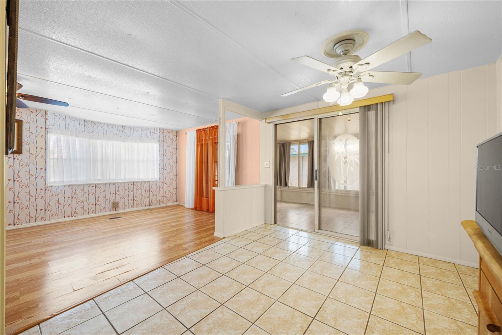 Listing photo id 17 for 12280 Fairway Avenue