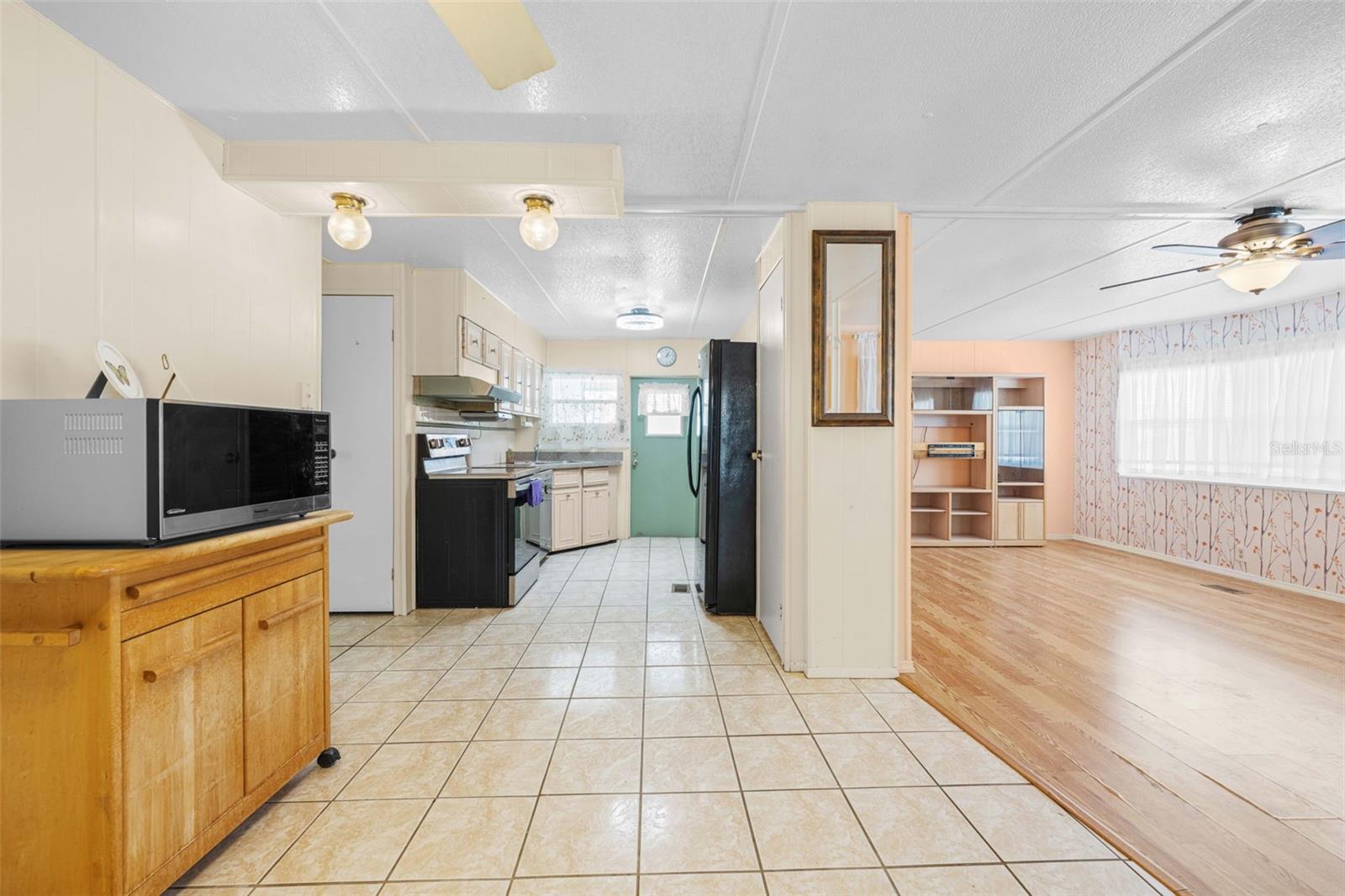 Listing photo id 19 for 12280 Fairway Avenue