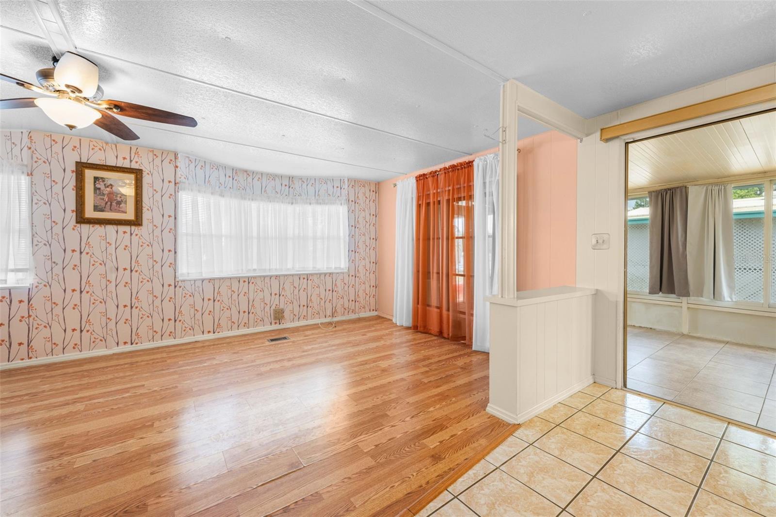 Listing photo id 20 for 12280 Fairway Avenue