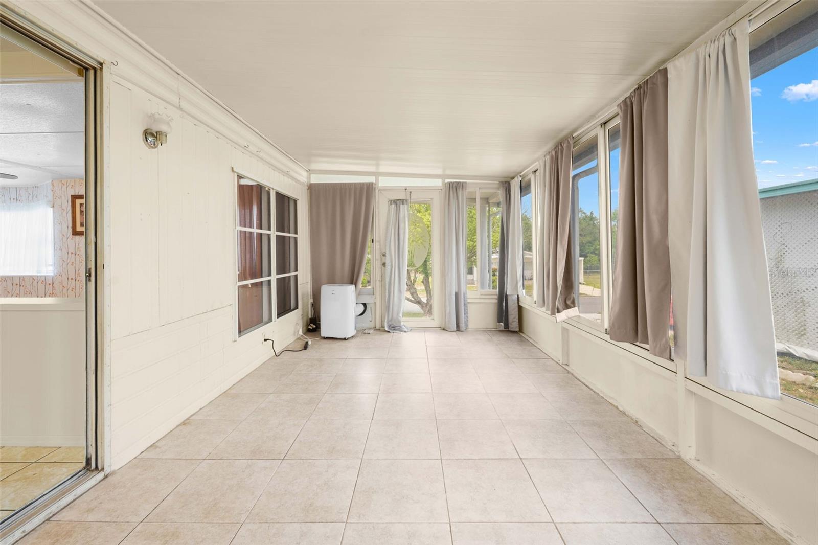 Listing photo id 27 for 12280 Fairway Avenue