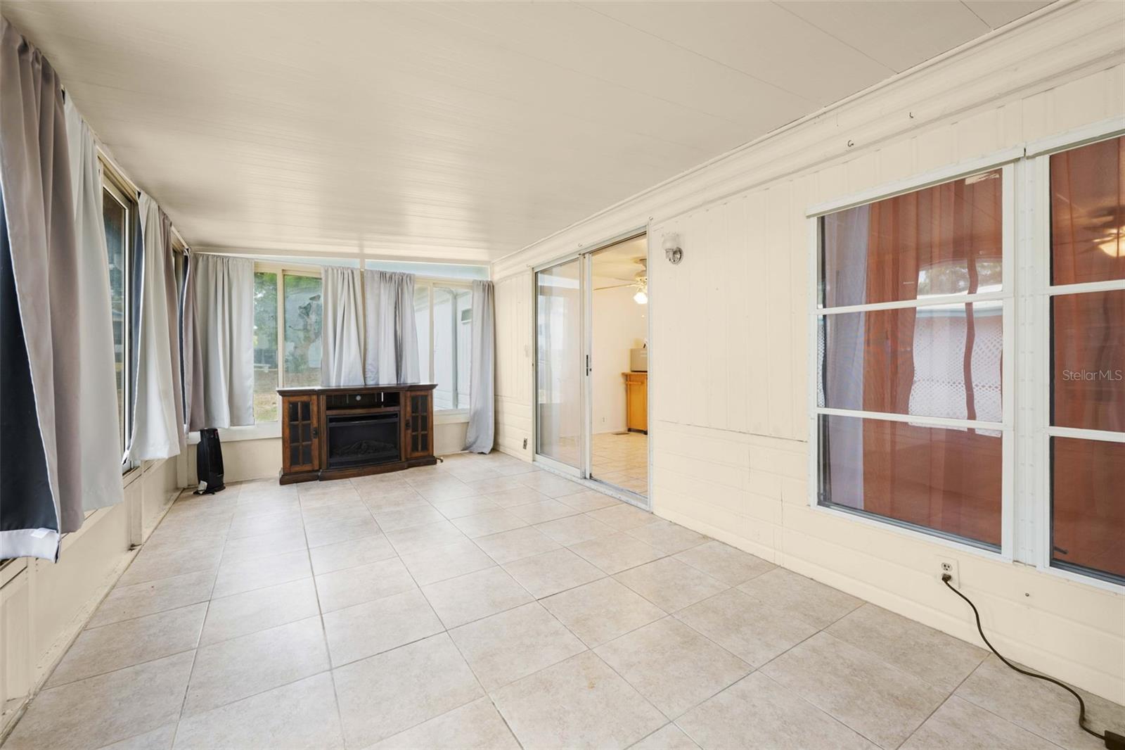 Listing photo id 28 for 12280 Fairway Avenue