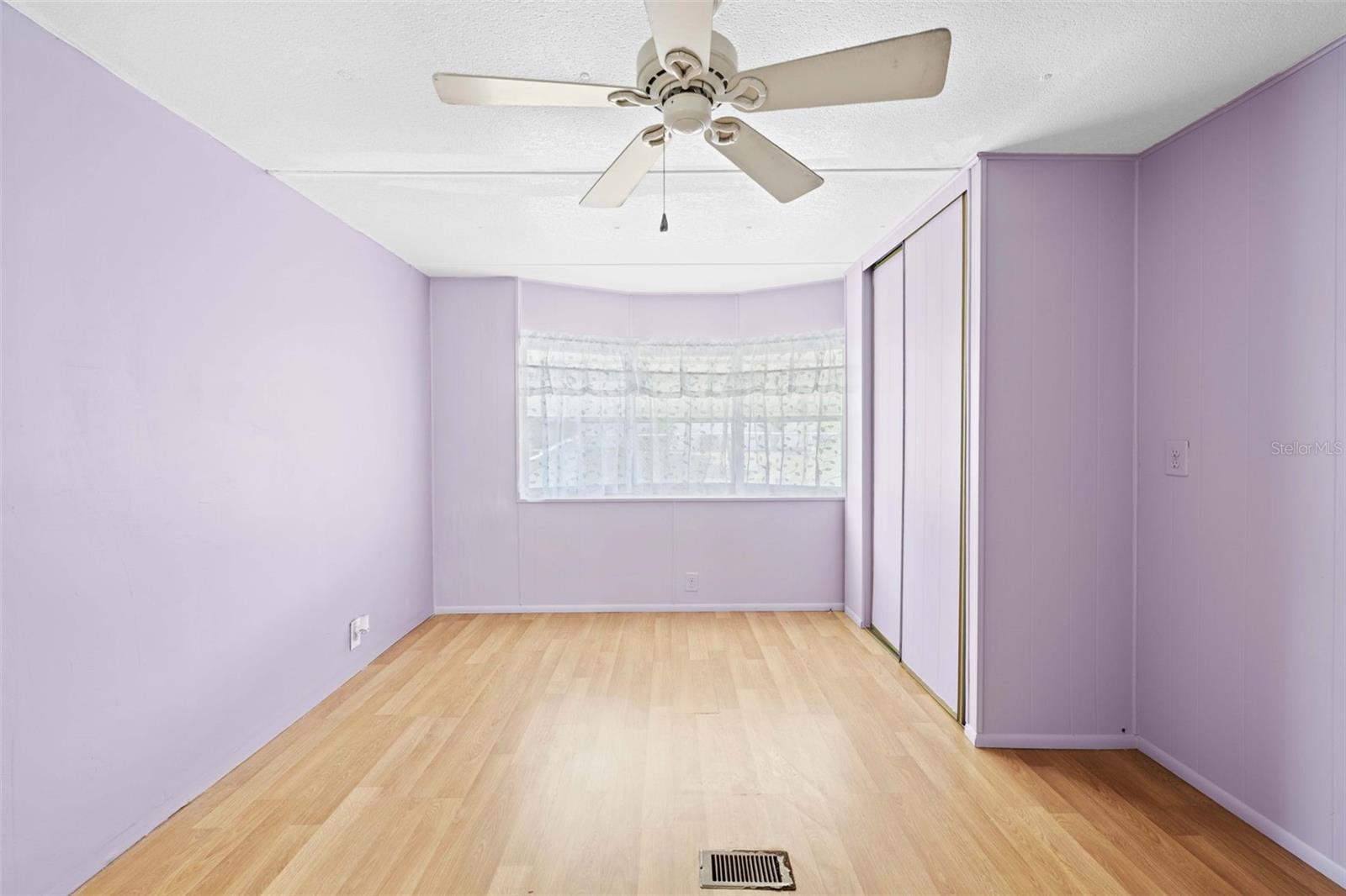 Listing photo id 30 for 12280 Fairway Avenue