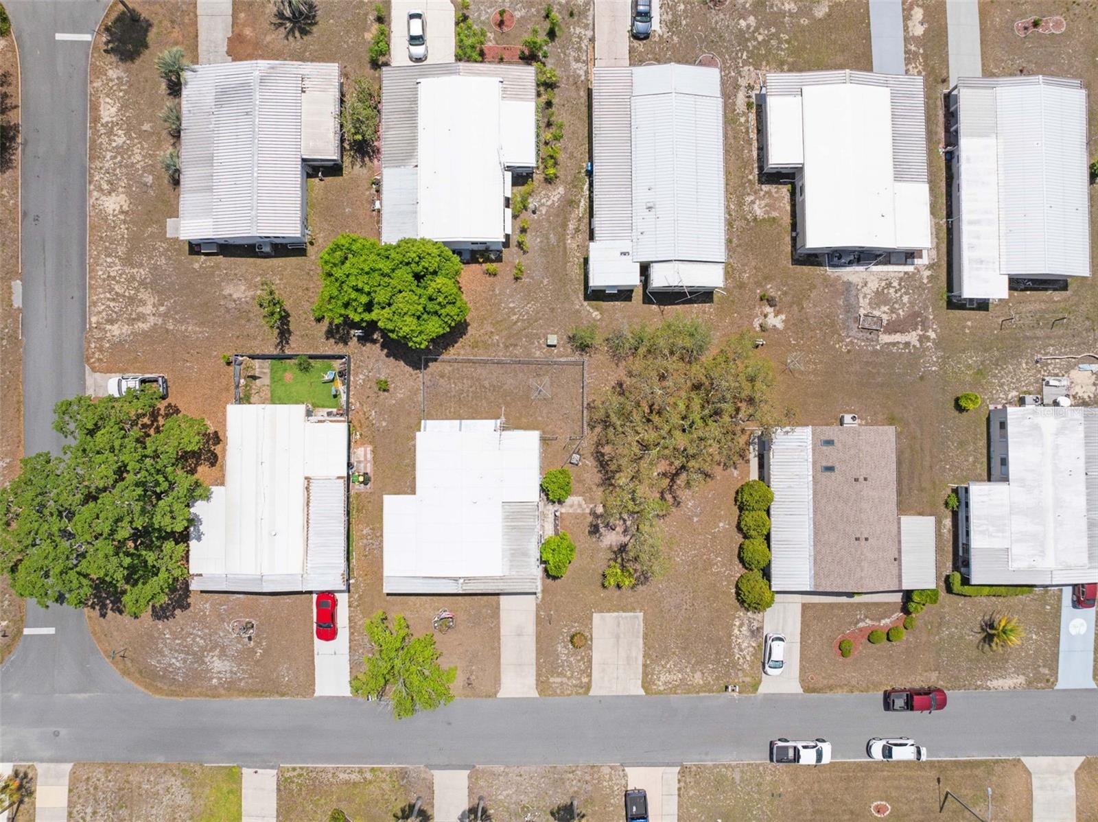 Listing photo id 45 for 12280 Fairway Avenue