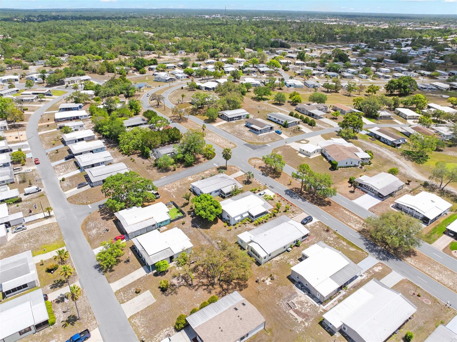 Listing photo id 46 for 12280 Fairway Avenue