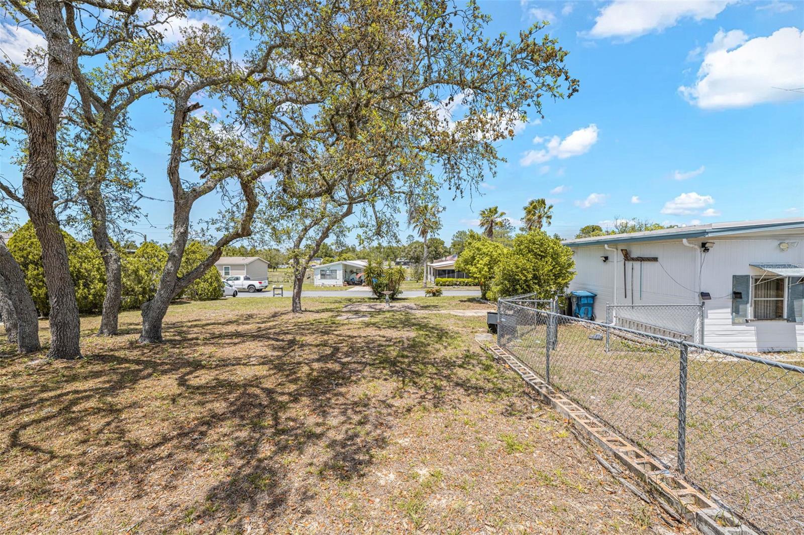 Listing photo id 50 for 12280 Fairway Avenue