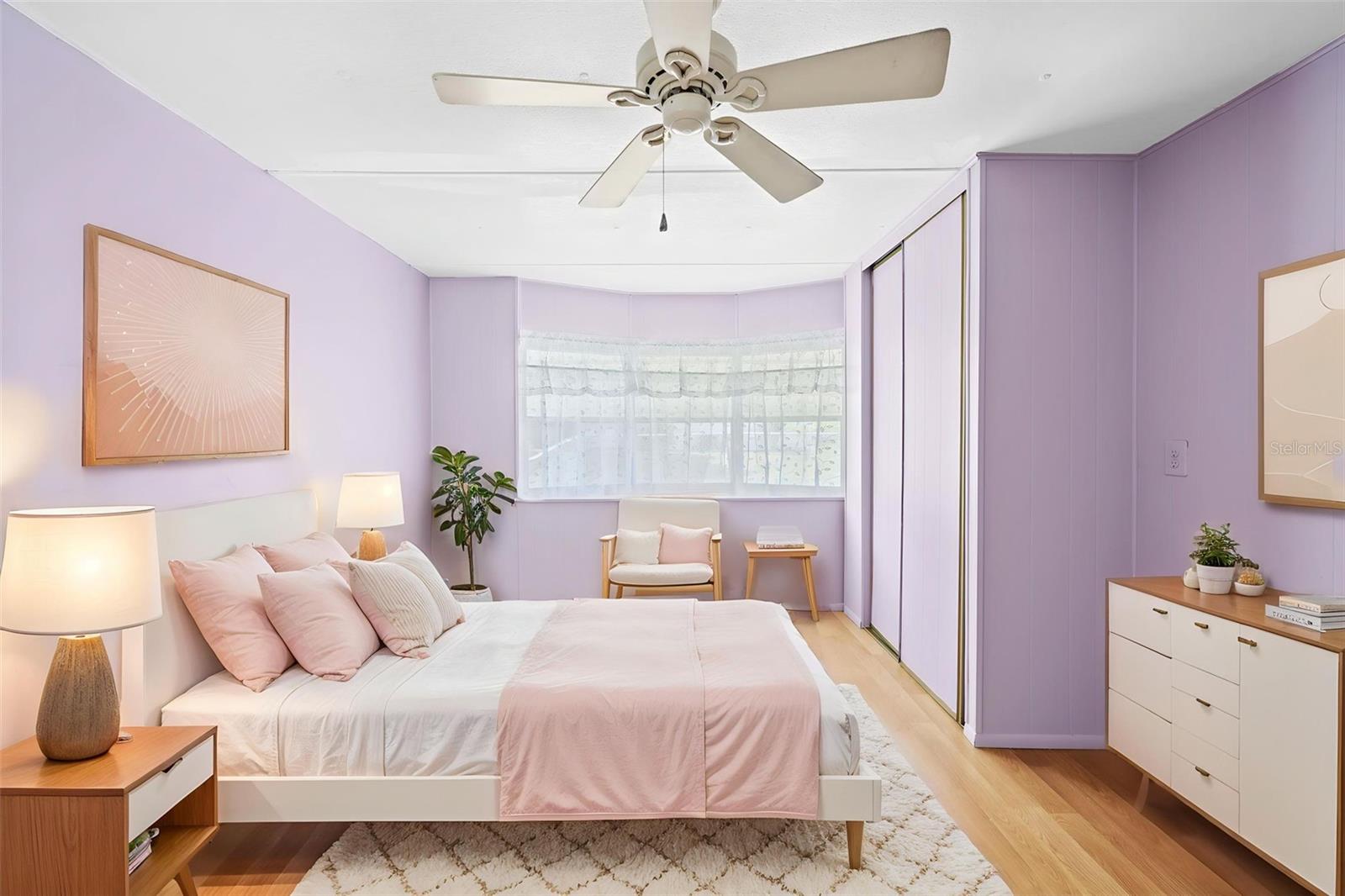 Listing photo id 4 for 12280 Fairway Avenue