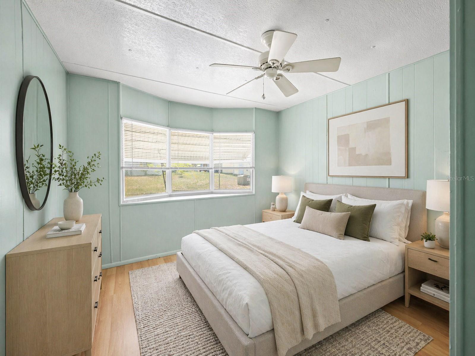 Listing photo id 6 for 12280 Fairway Avenue