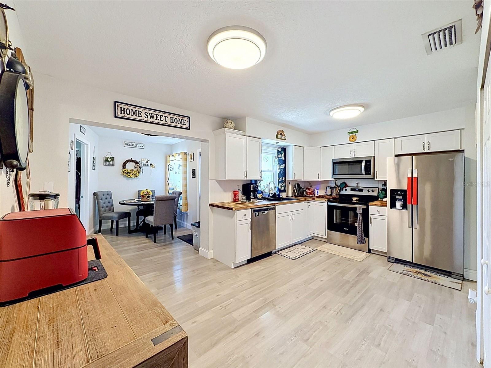 Image 16 of 52 For 13944 1st Street