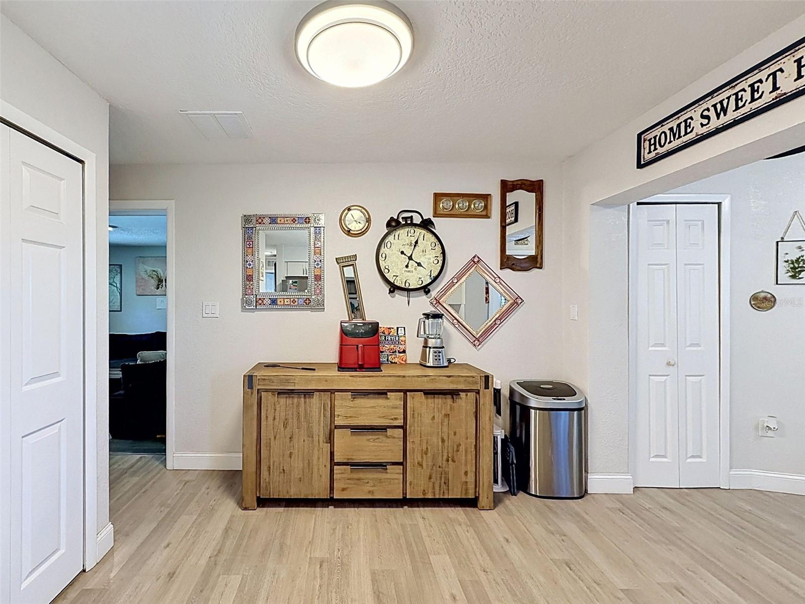 Image 19 of 52 For 13944 1st Street