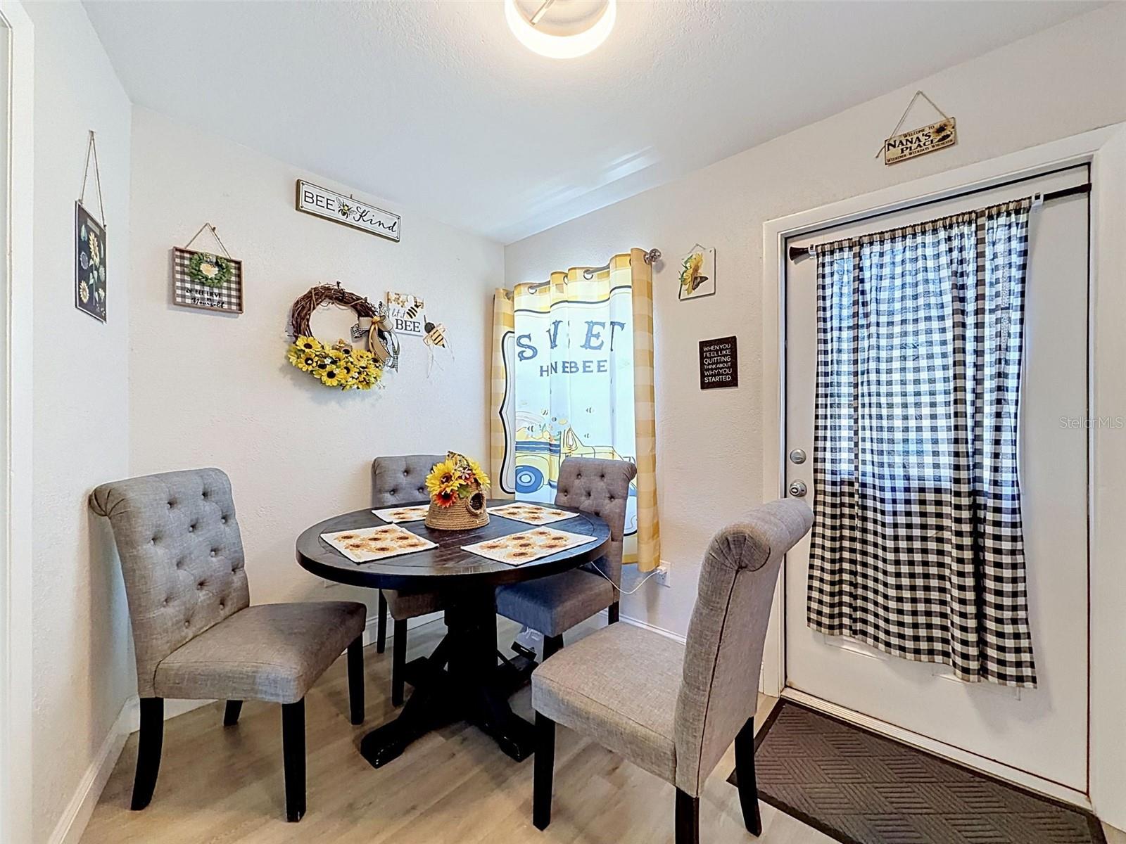 Image 23 of 52 For 13944 1st Street