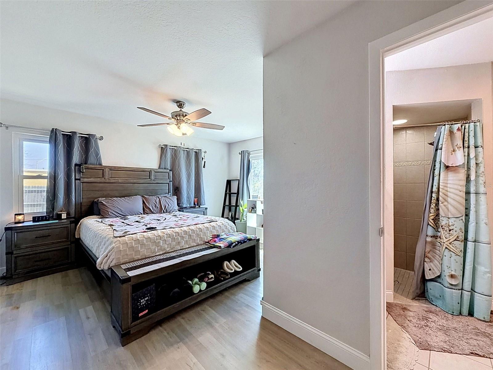 Image 28 of 52 For 13944 1st Street