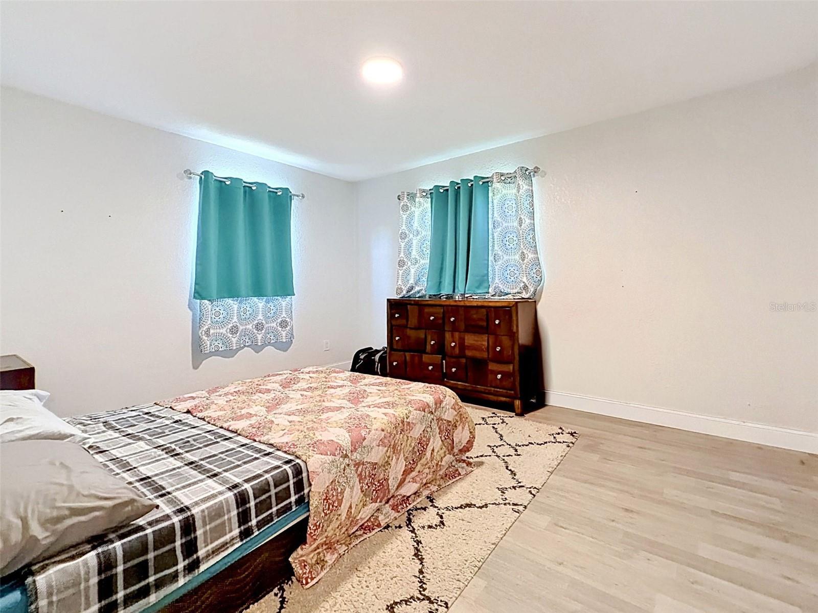 Image 40 of 52 For 13944 1st Street