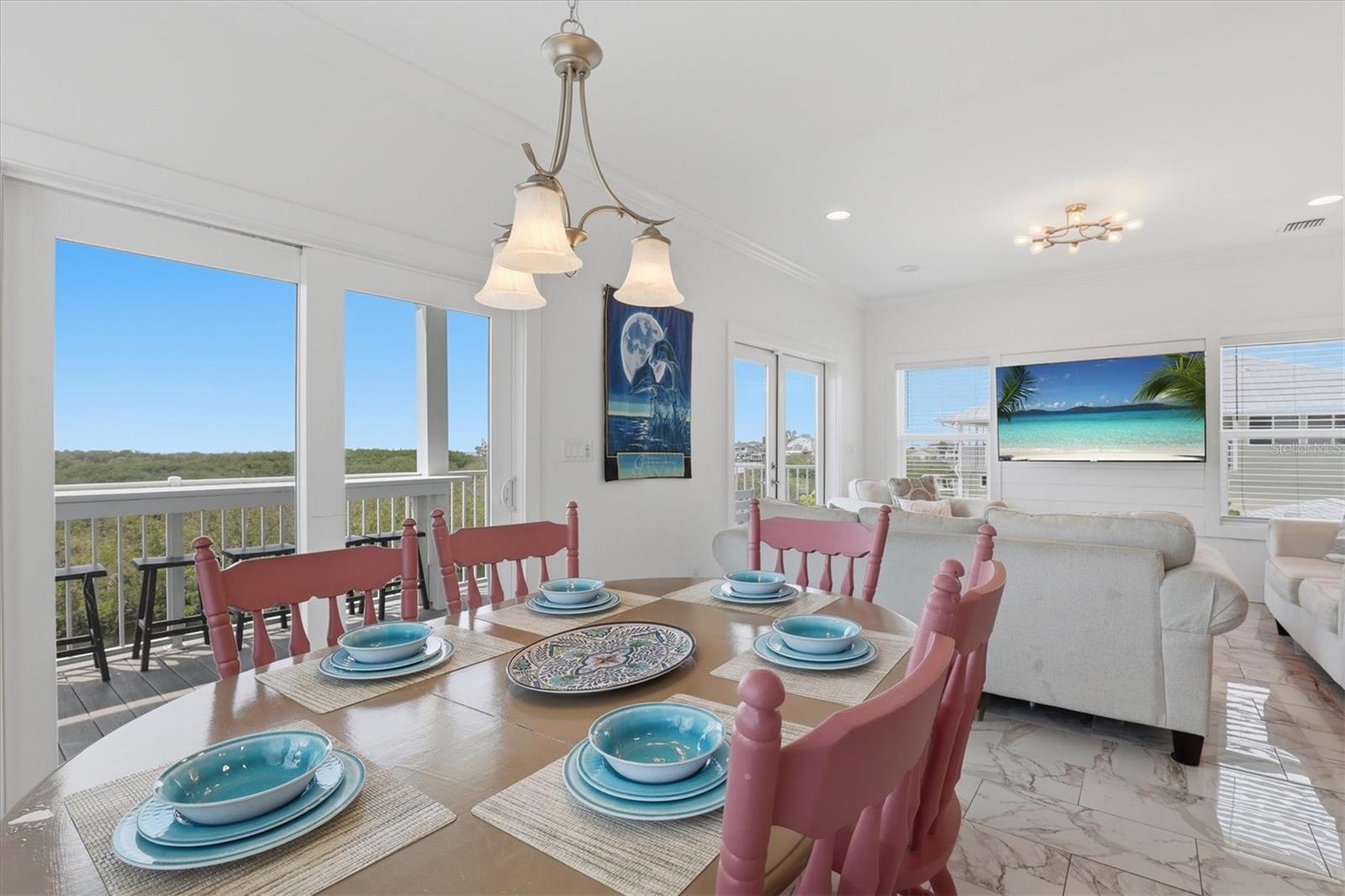 Image 30 of 95 For 14429 Birch Street