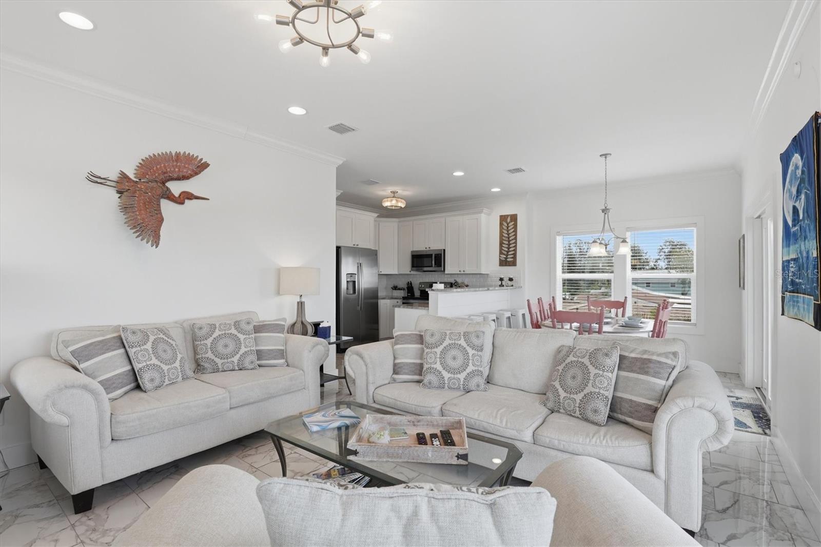 Image 33 of 95 For 14429 Birch Street