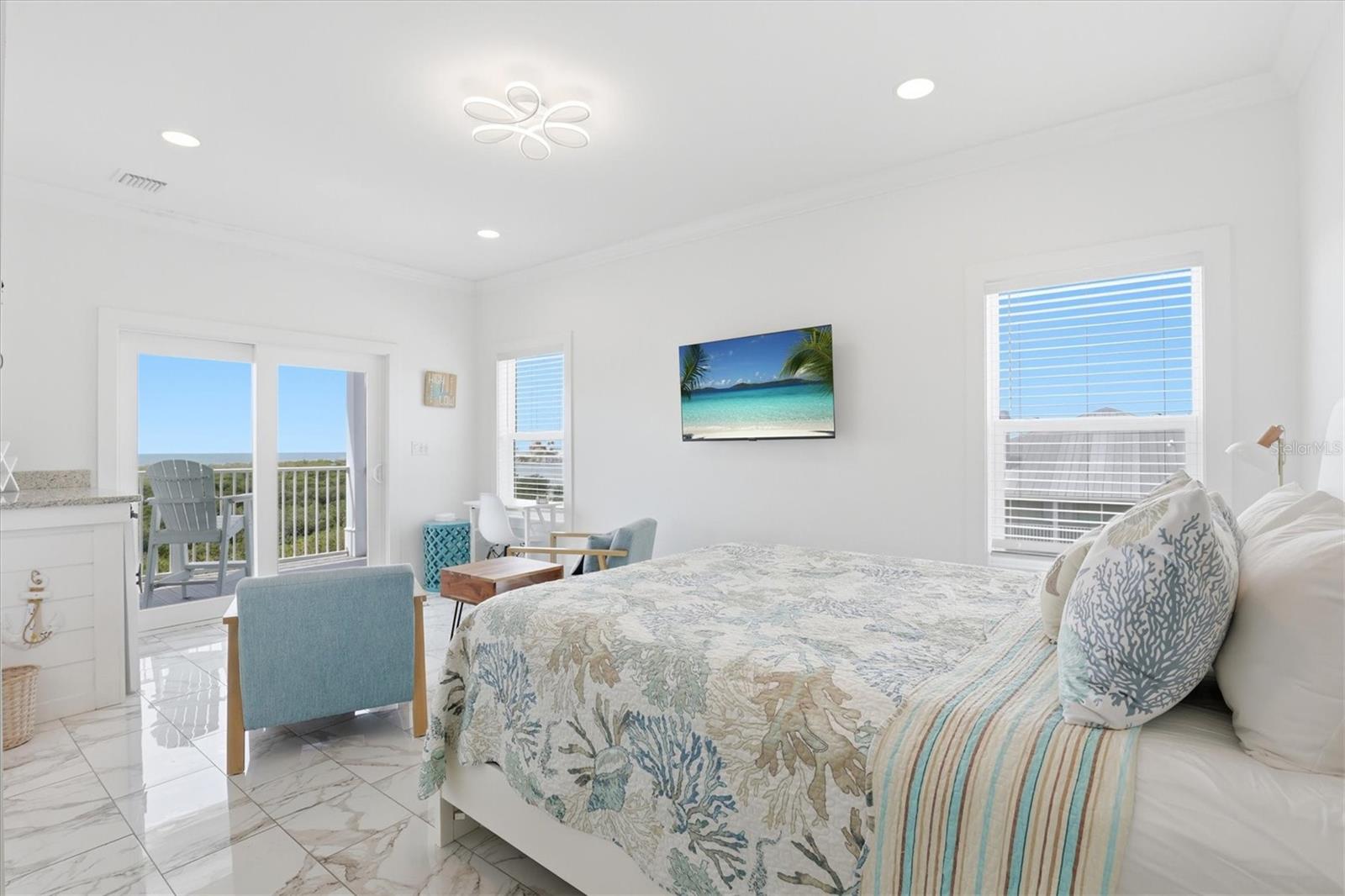 Image 42 of 95 For 14429 Birch Street