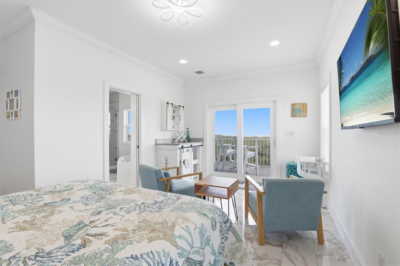 Image 43 of 95 For 14429 Birch Street