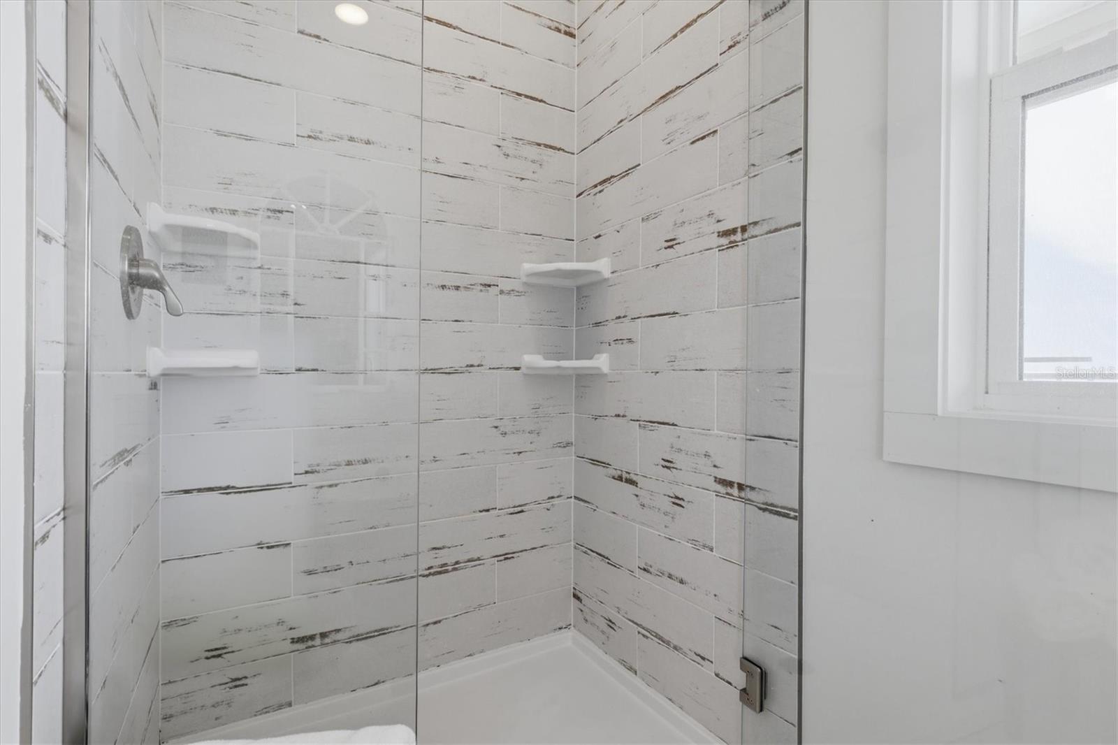 Image 57 of 95 For 14429 Birch Street