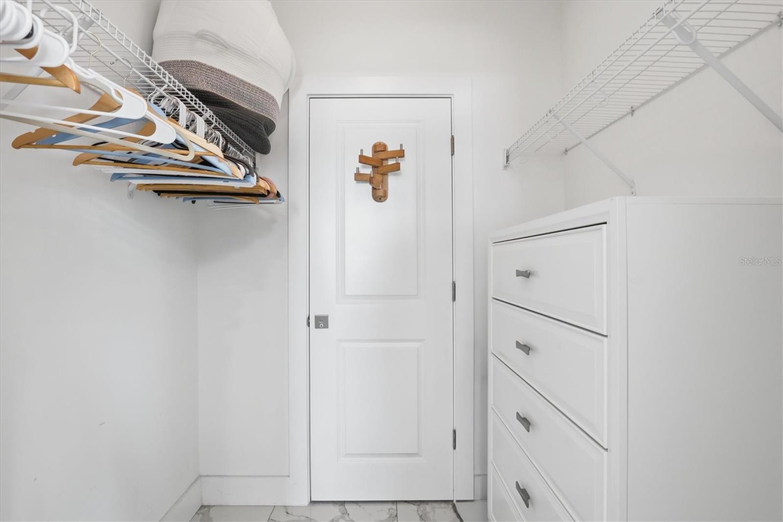 Image 59 of 95 For 14429 Birch Street