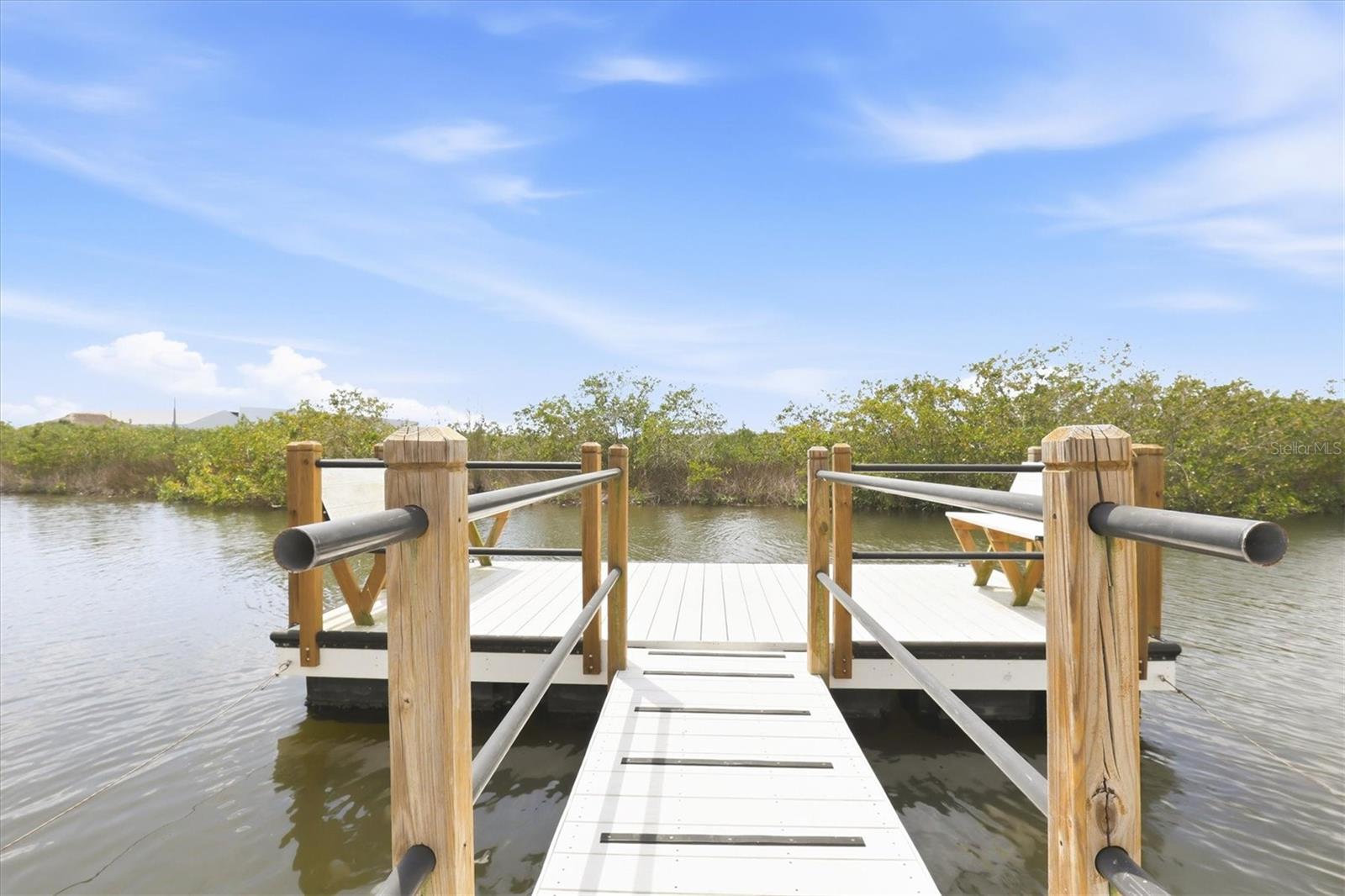 Image 6 of 95 For 14429 Birch Street