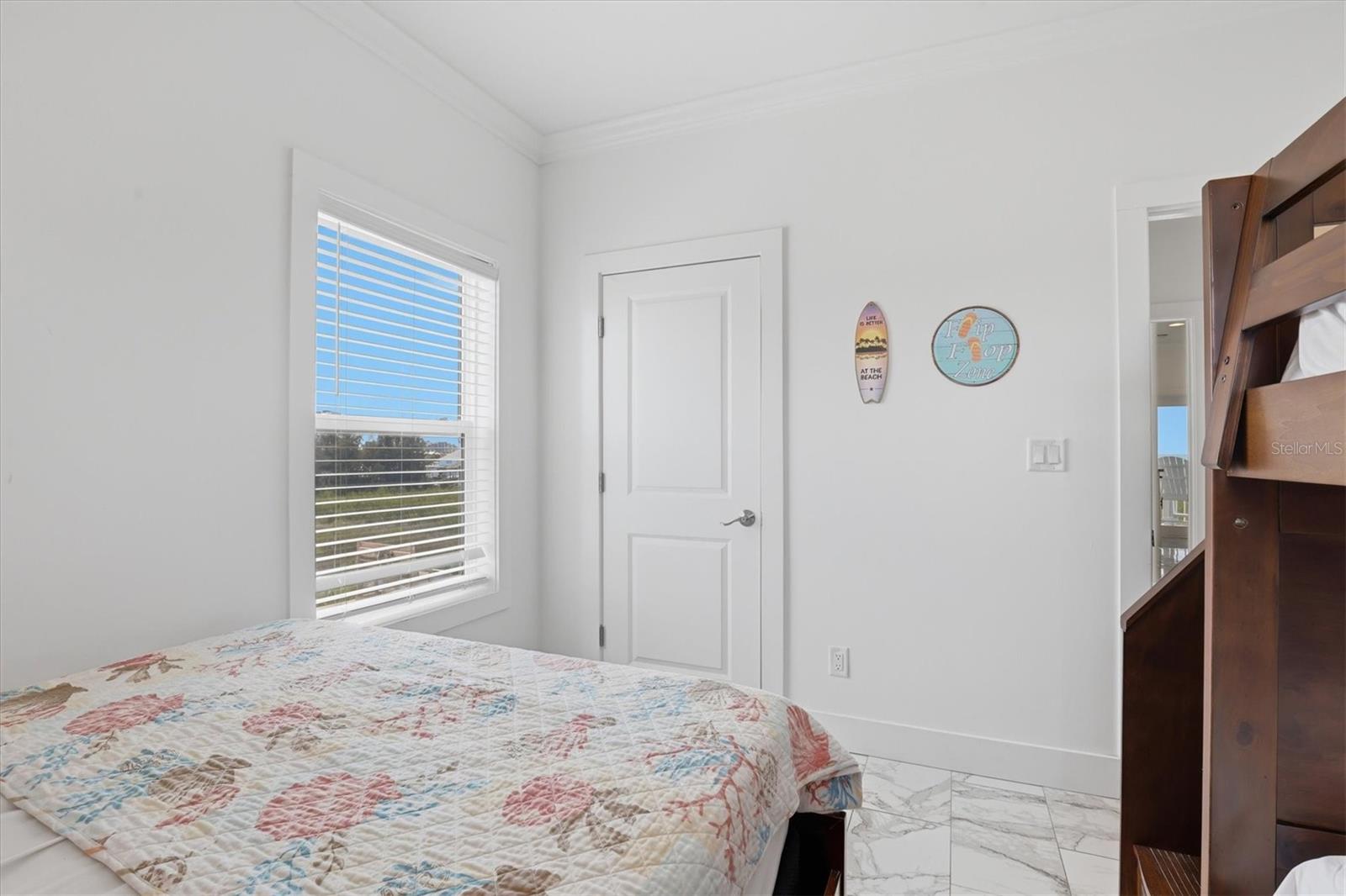 Image 69 of 95 For 14429 Birch Street