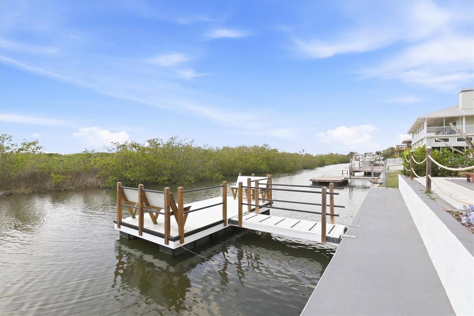 Image 7 of 95 For 14429 Birch Street