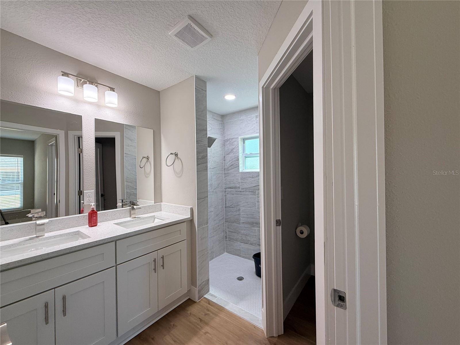 Image 16 of 25 For 2186 G Martinelli Boulevard