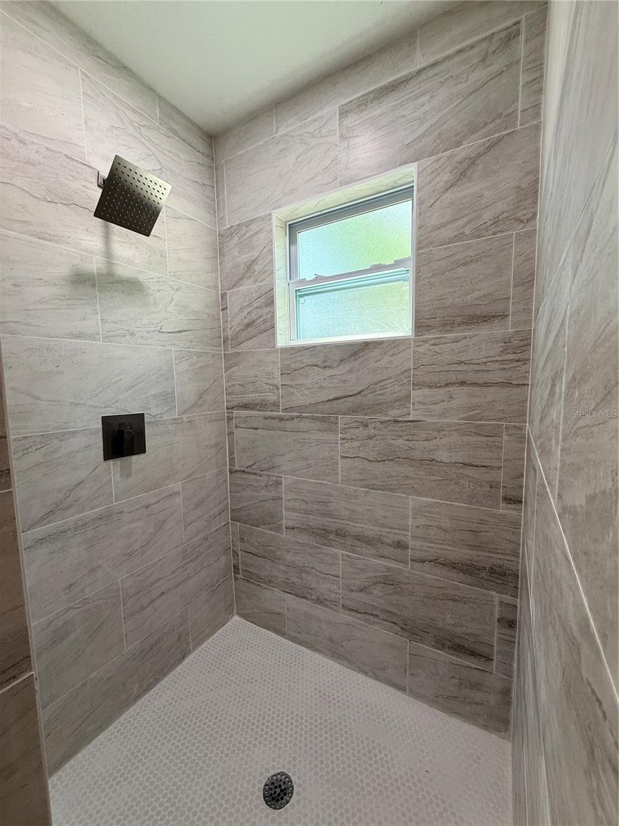 Image 18 of 25 For 2186 G Martinelli Boulevard