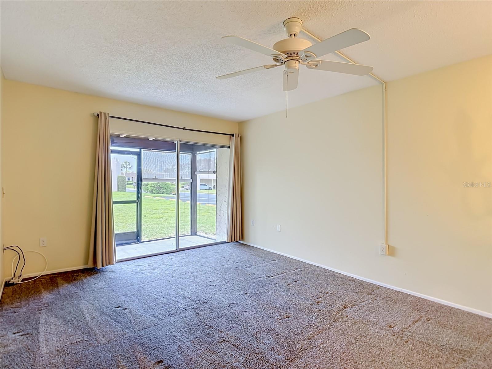 Listing photo id 17 for 11132 Pembridge Court 6