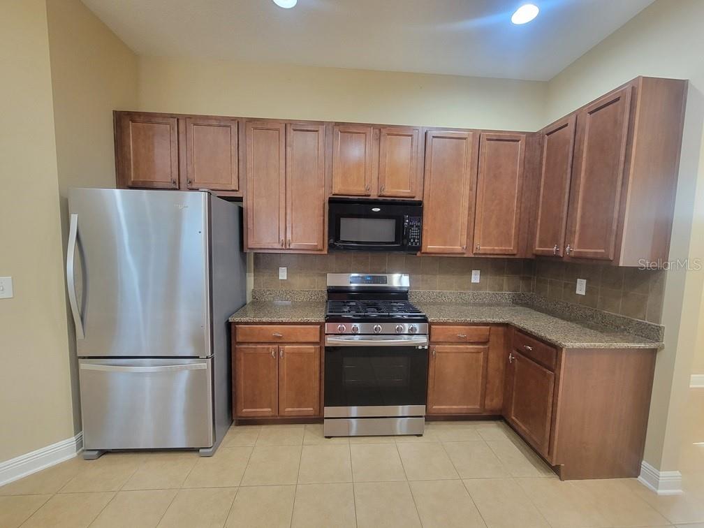 Image 13 of 36 For 10418 Fenceline Road