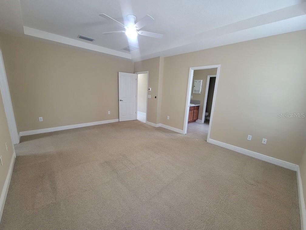 Image 24 of 36 For 10418 Fenceline Road