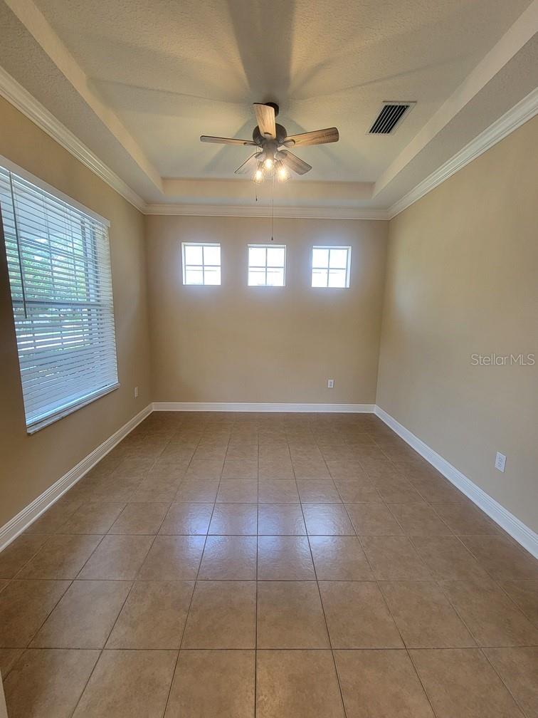 Image 4 of 36 For 10418 Fenceline Road