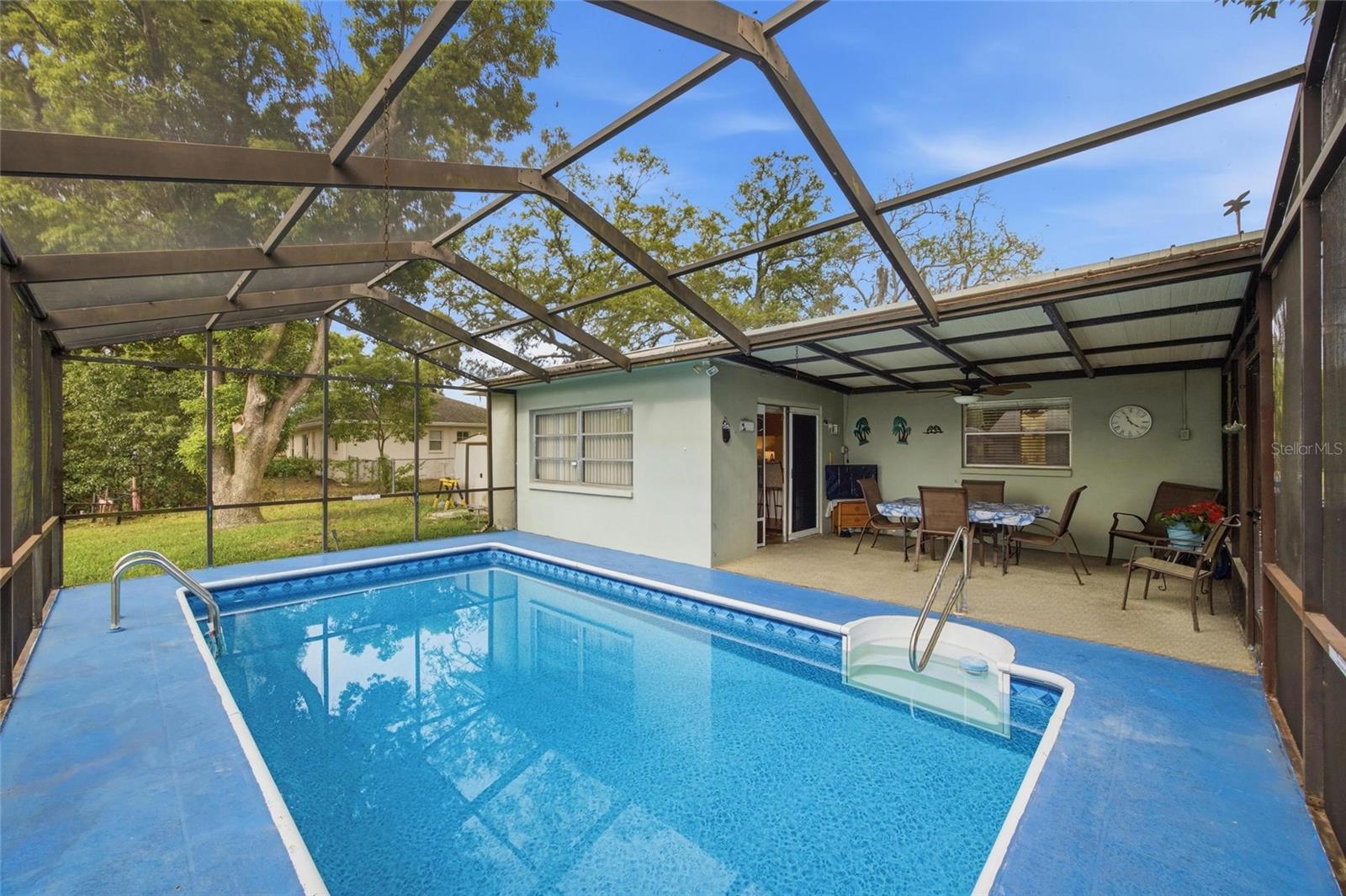 Image 21 of 33 For 1468 Greenview Avenue