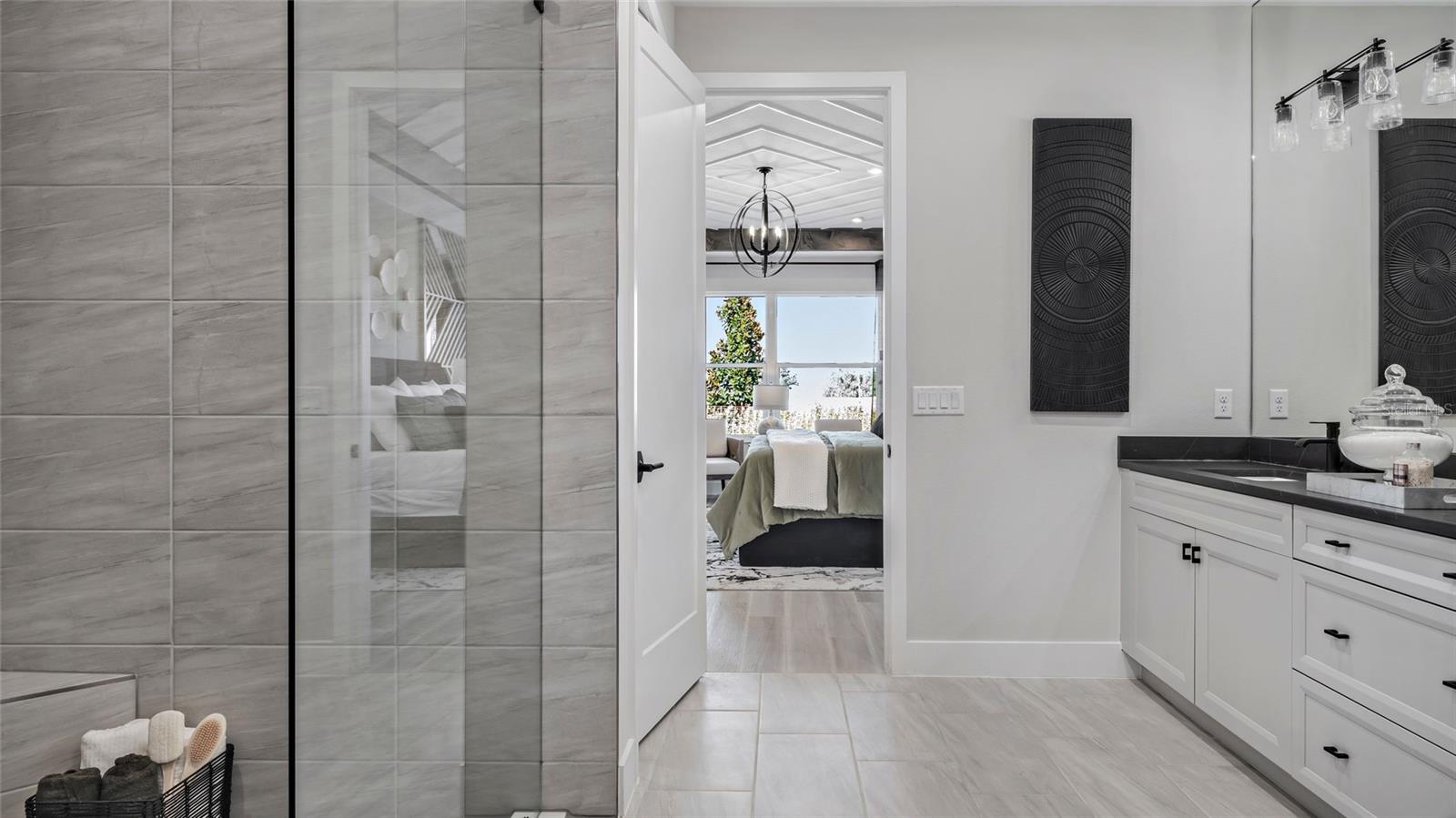 Image 19 of 25 For 1736 Point Grace Road