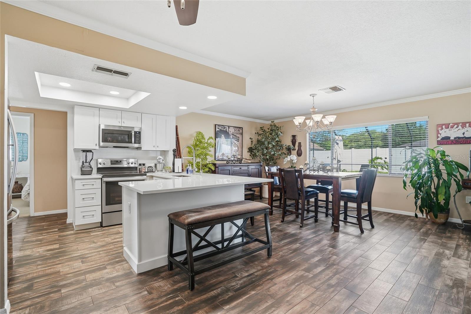 Image 11 of 50 For 7635 Gates Circle