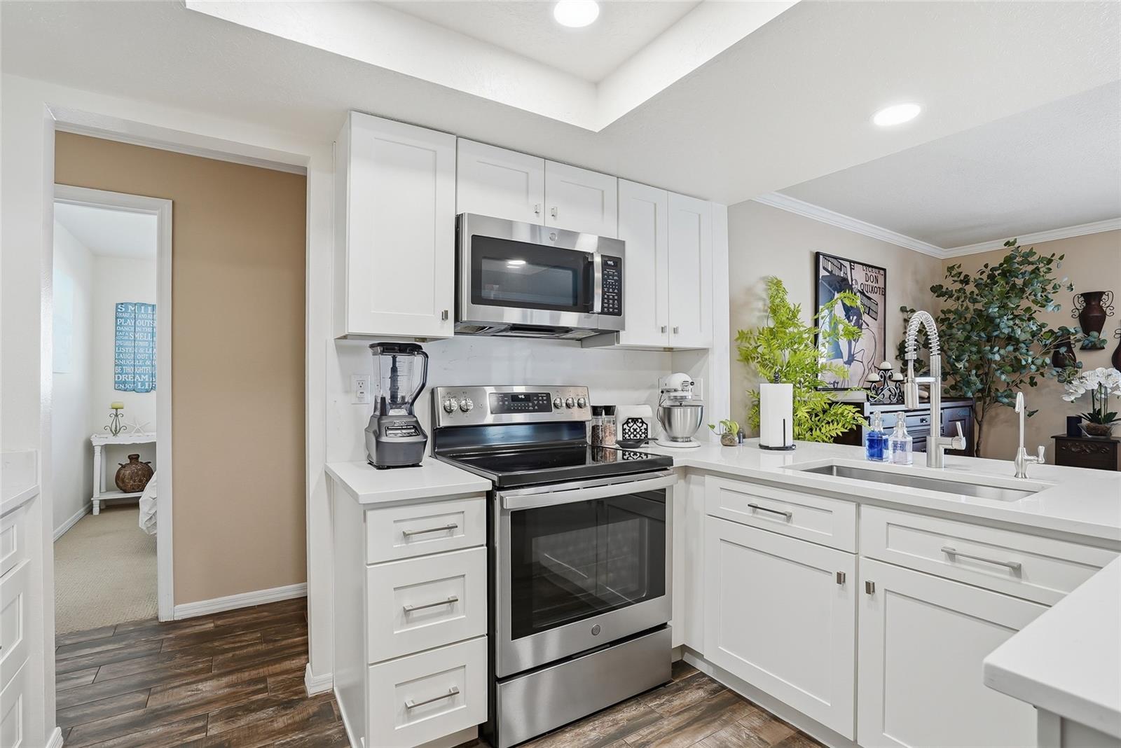 Image 13 of 50 For 7635 Gates Circle