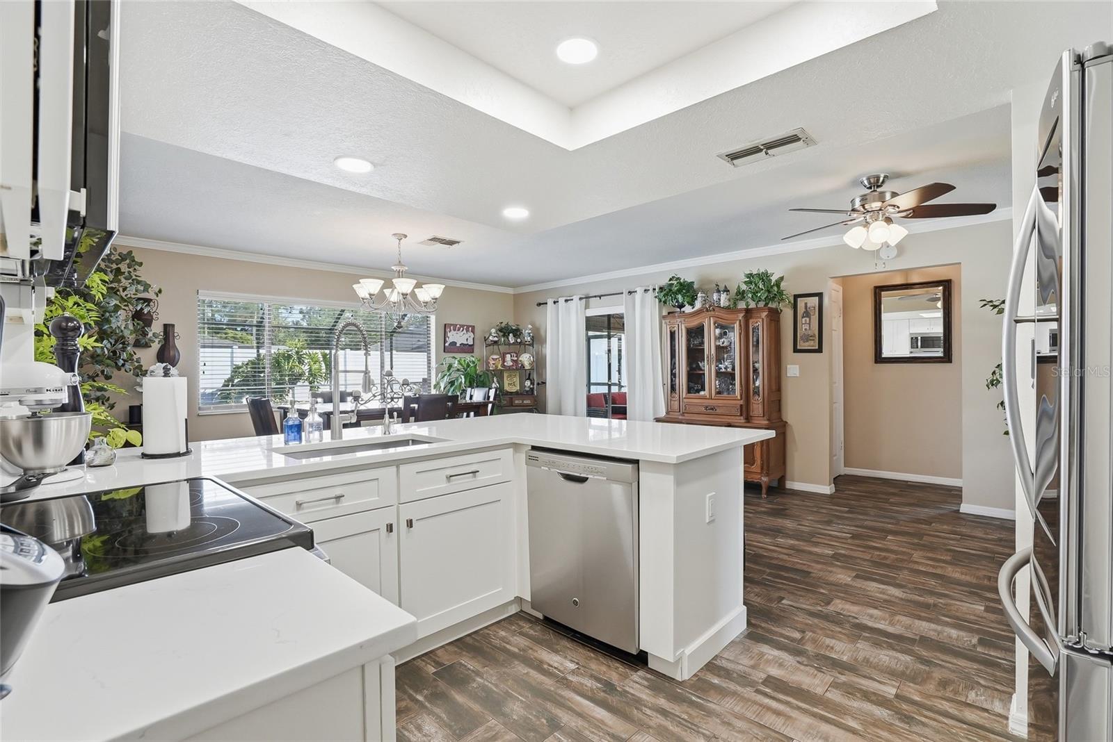 Image 16 of 50 For 7635 Gates Circle