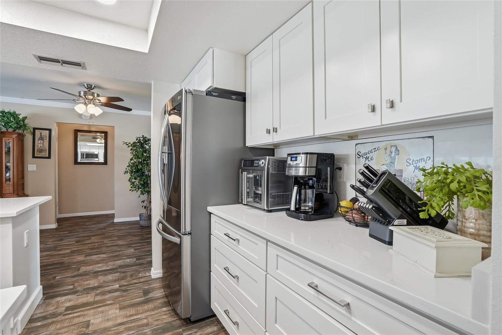 Image 17 of 50 For 7635 Gates Circle