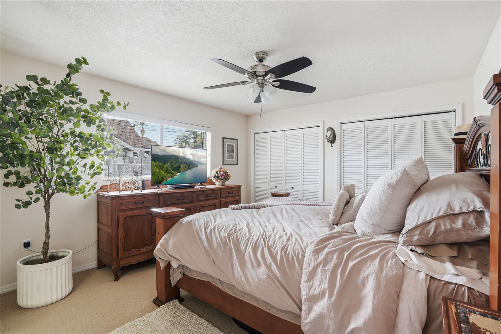 Image 26 of 50 For 7635 Gates Circle