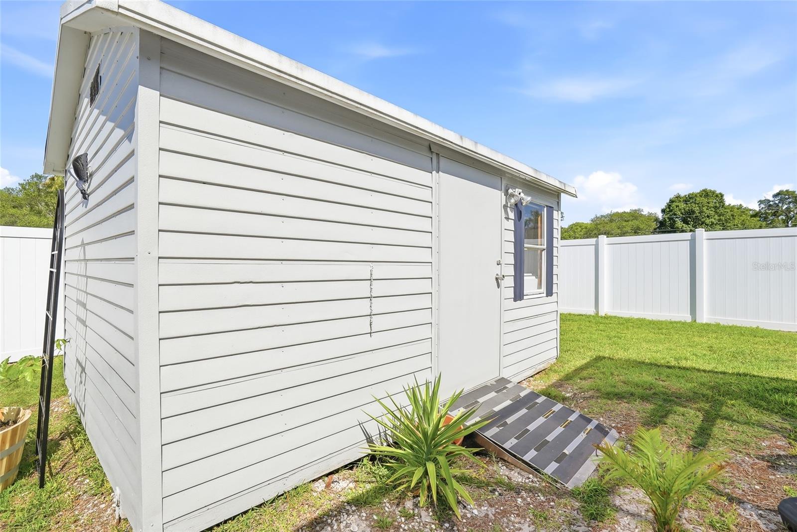 Image 41 of 50 For 7635 Gates Circle