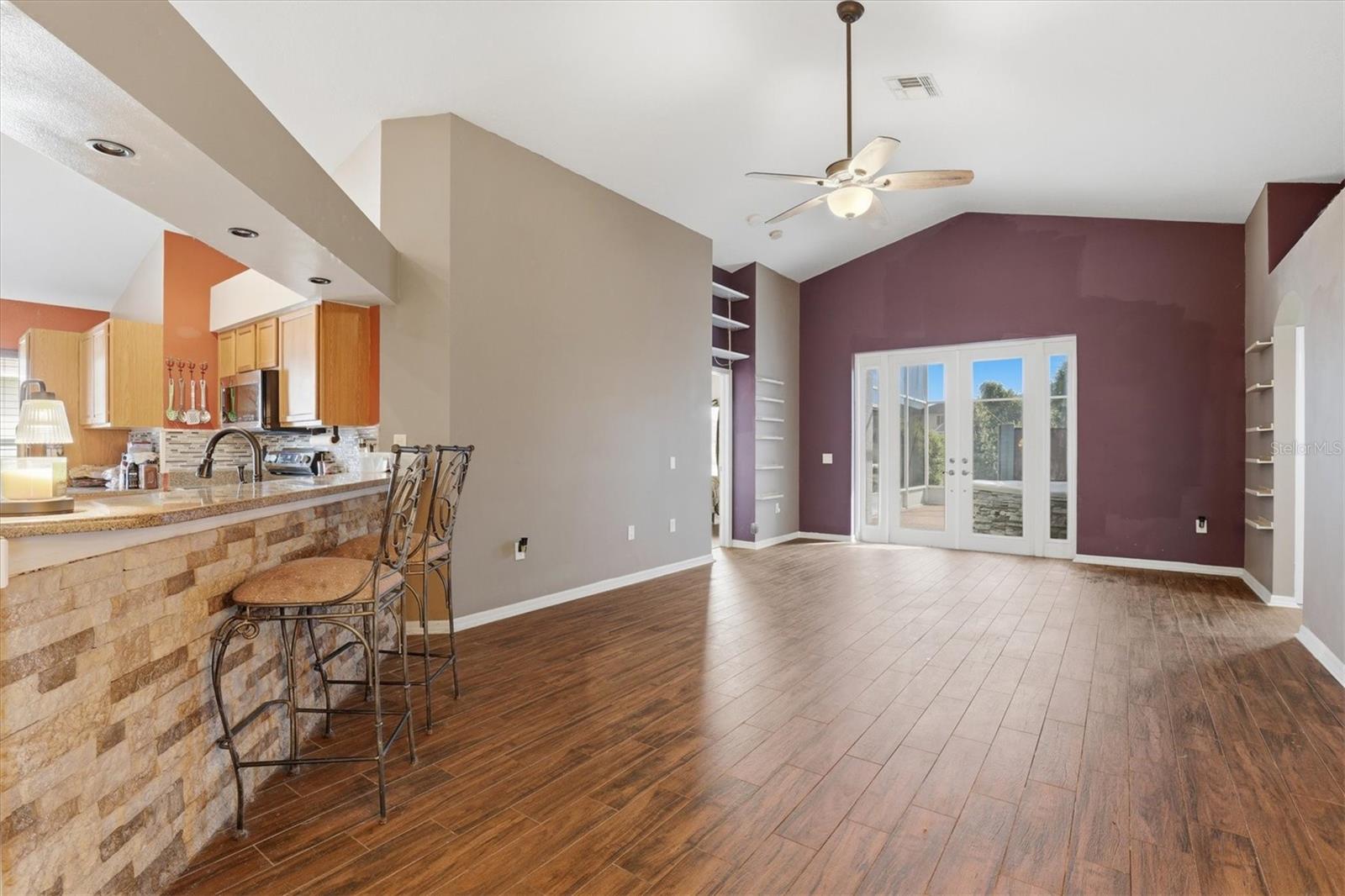 Image 13 of 56 For 4828 Wessex Way