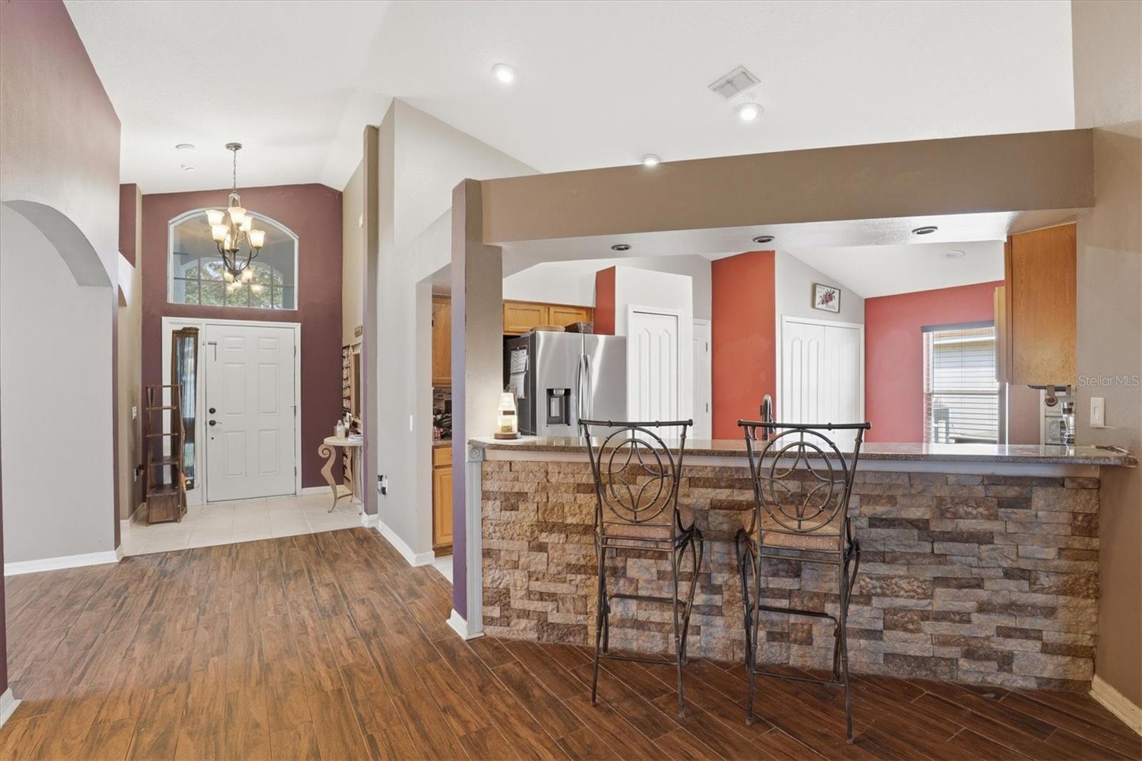 Image 16 of 56 For 4828 Wessex Way