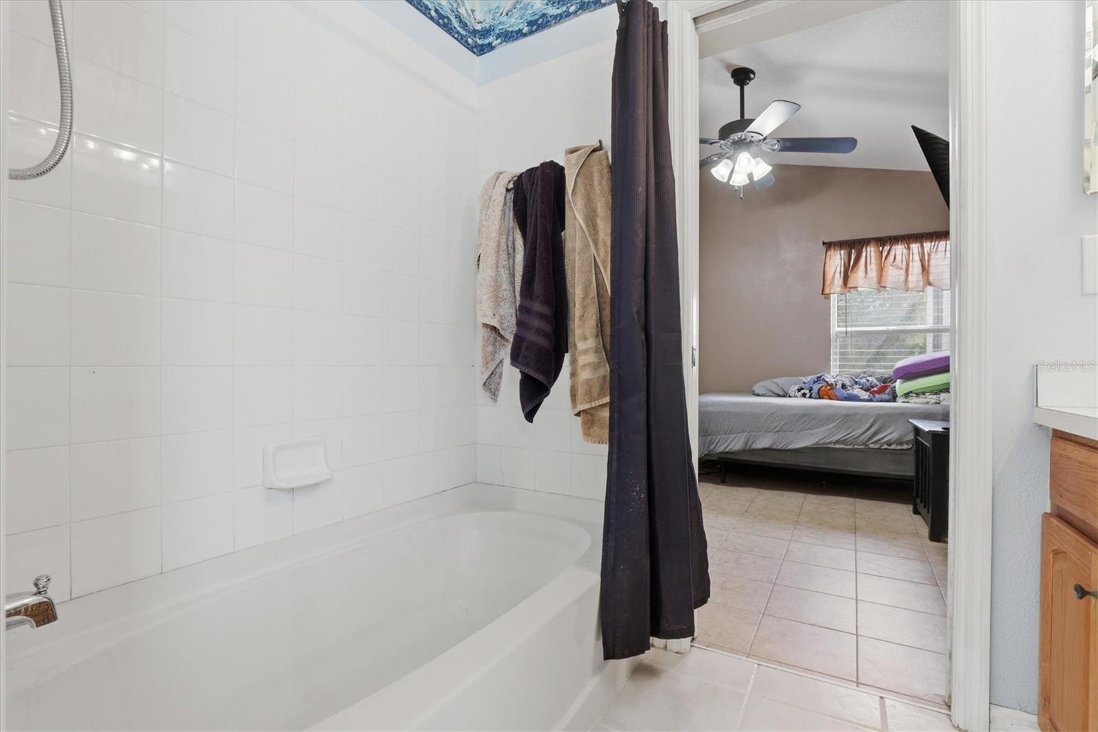 Image 32 of 56 For 4828 Wessex Way