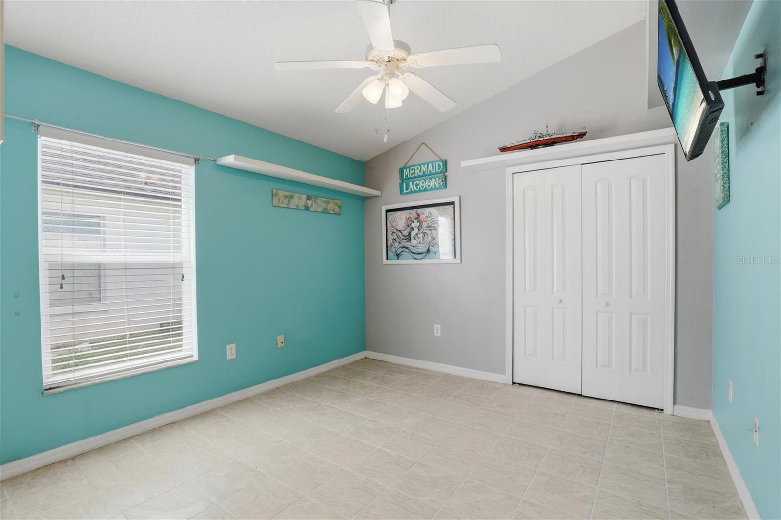 Image 36 of 56 For 4828 Wessex Way