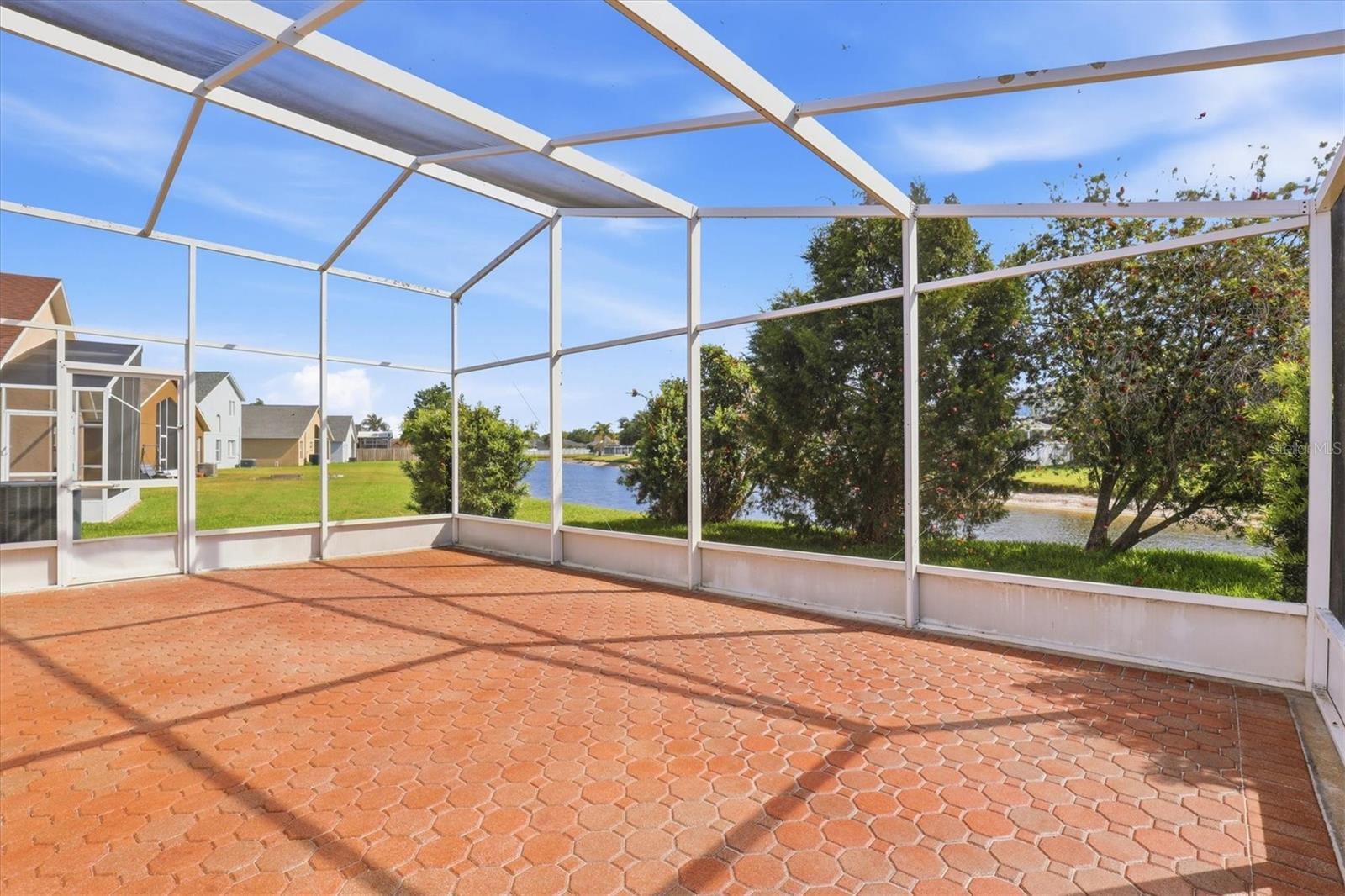 Image 41 of 56 For 4828 Wessex Way